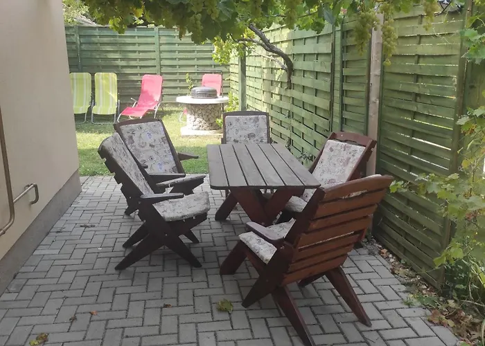 別荘 Tavasz バラトンフェニヴェシュ